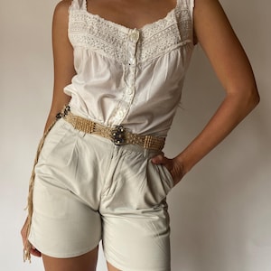 Vintage 90s off-white minimalist trouser shorts / high waisted pleated ivory cream shorts / 27&quot; waist