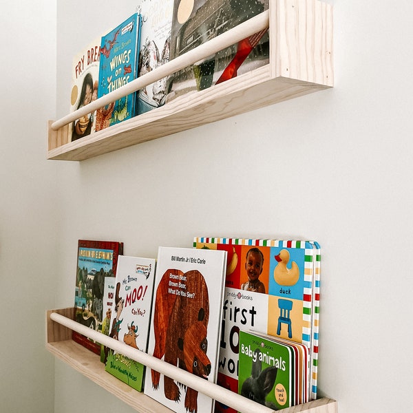 Nursery shelves, nursery bookshelf, wall bookshelf for nursery, bookshelf for toddler, baby shower gift, Montessori bookshelf