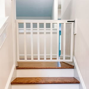 Custom Spindle Wooden Gate Baby Gate Stairway Gate White Wooden Baby ...