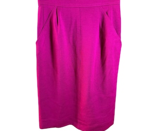 Falda lápiz vintage Nina Ricci Actualite color magenta, talla 11 (EE. UU. 6/8).