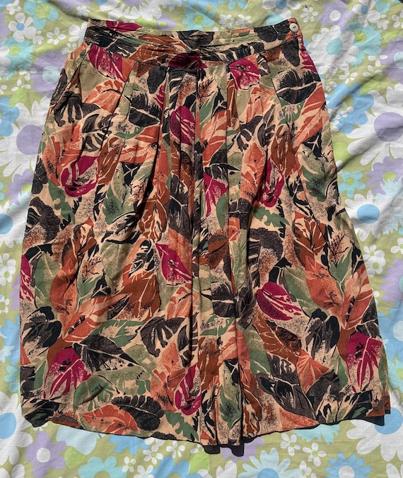Fall Color Leaf Pattern Skirt - image 1