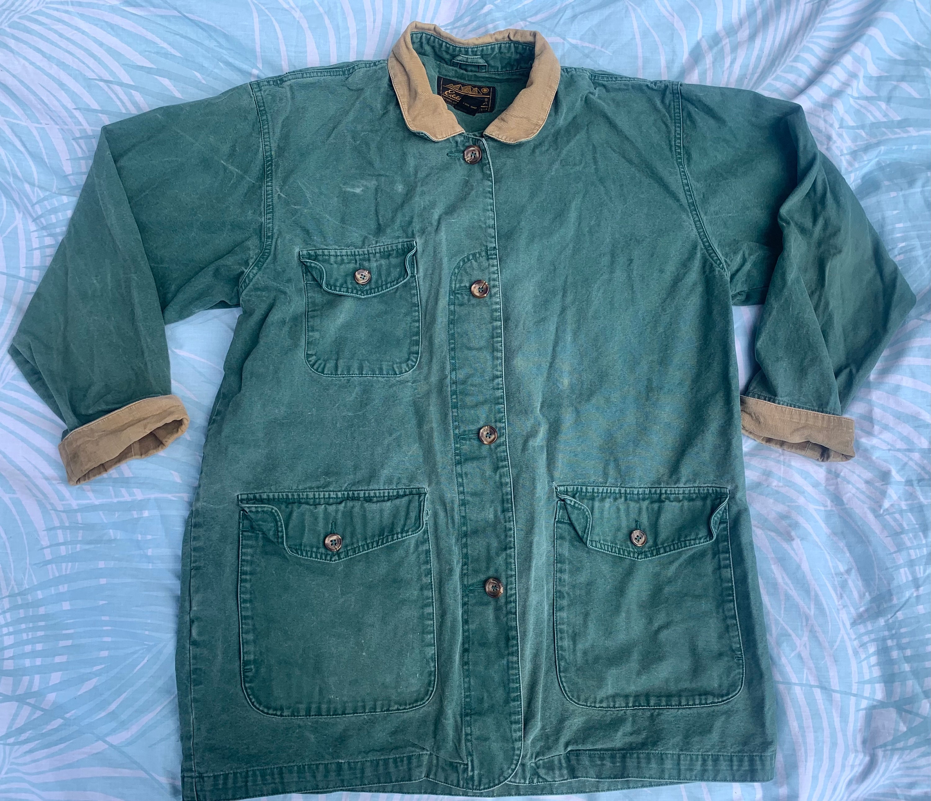 Green shop barn coat