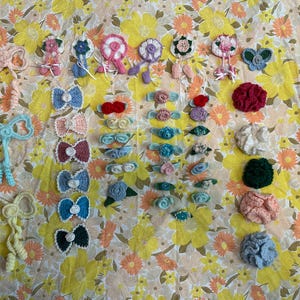 Vintage Crocheted Tiny Hair Bows