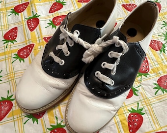 Willits White and Black Saddle Shoes