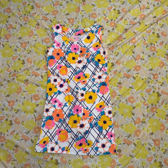 Funky Flower Pattern Vintage Dress - image 1