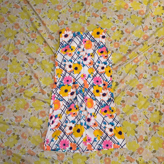 Funky Flower Pattern Vintage Dress - image 2