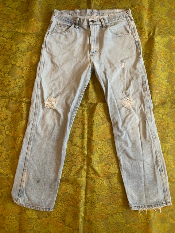 Rustler Light Wash Distressed Jeans