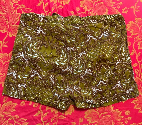 Batik Fait Main Java Shorts - image 4