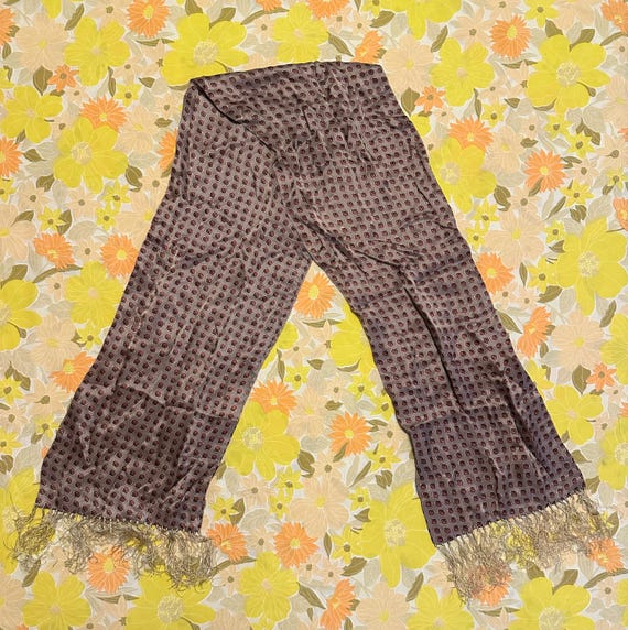 Beige Abstract Circle Pattern Scarf With Fringe - image 1