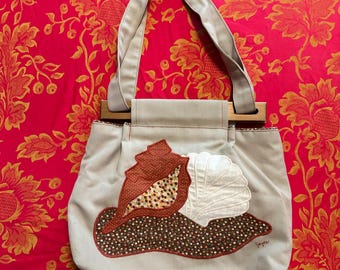 Seashell Pattern Adjustable Strap Purse