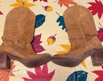 Dingo Brown Suede Leather Boots