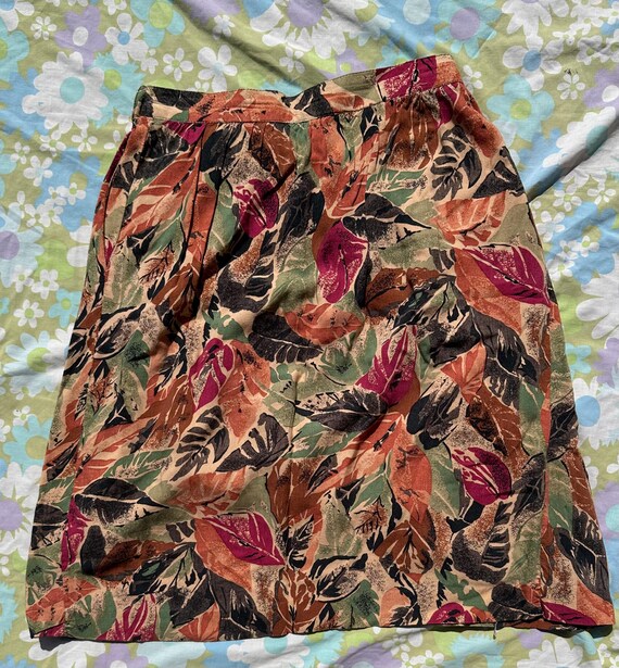 Fall Color Leaf Pattern Skirt - image 2
