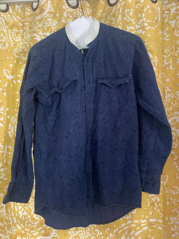 Wrangler Blue Button-up Paisley - image 1