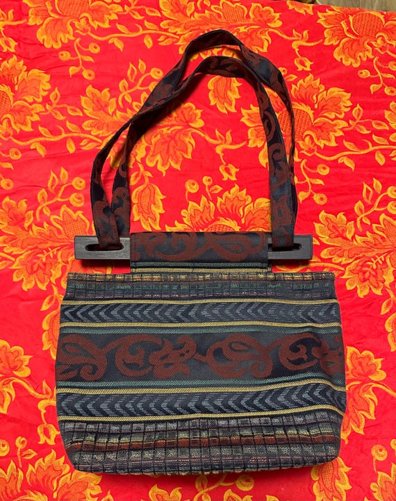 Abstract Pattern Adjustable Strap Style Purse - image 1