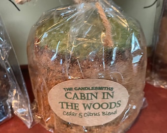 Cabin in the woods Candle