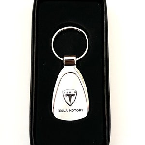 Personalized Metal Keychain, Tesla Keychain, Car Logo, Name (*Extra For Engraving on back side of the K/Ch Please Pick The Correct Finish