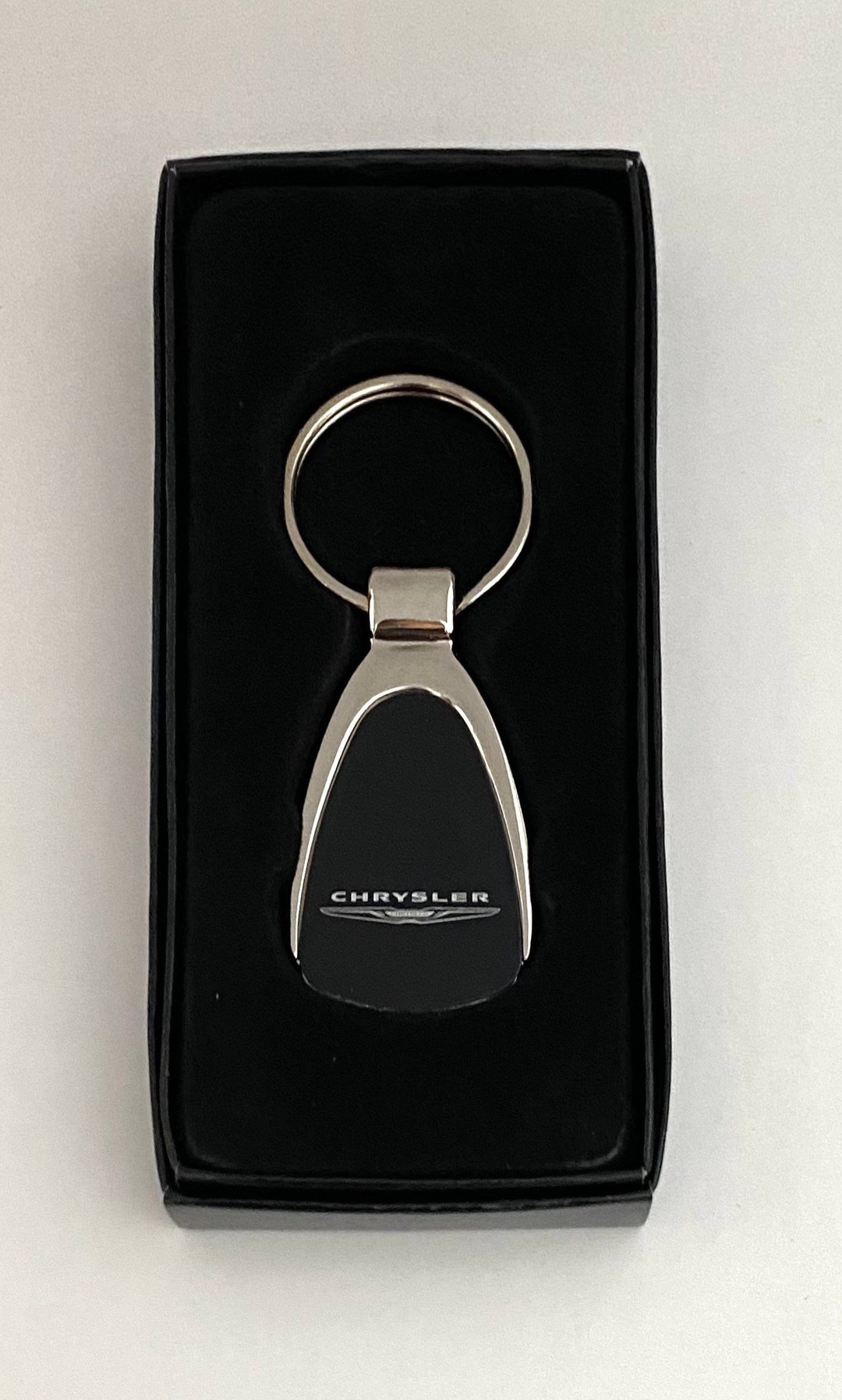 Personalized Metal Keychain Chrysler Keychain Car Logo Etsy Italia