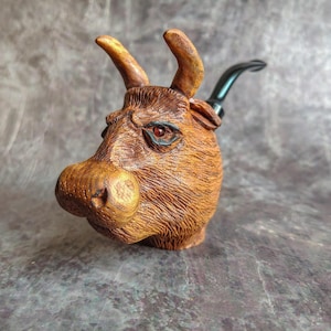 Hand-Carved Bull Head Tobacco Pipe: Rustic Ash Wood