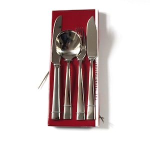 Thomas Knife by Rosenthal Group