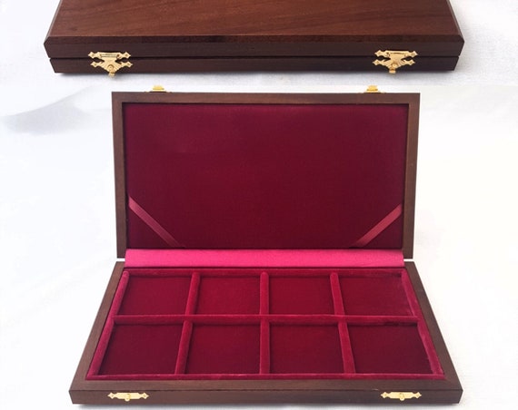 Art ALM108 Astuccio in Legno per 8 Monete, Caselle di 50 mm per Scudo Piastra Tari' Grosso Grana etc. Wooden Case for 8 Coins, 50 mm squares