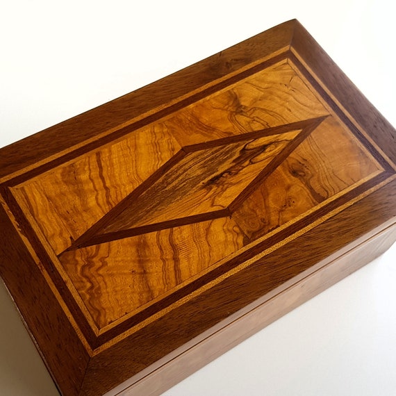 Made in Italy, Box brings watches made of walnut, olive, olmo, cypress. 3 places. Watch box, Wooden watch box, Wood watch box, Fineboxes
