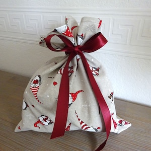 Gift bag gnome, fabric bag, fabric bag for gifts made of canvas, approx. 32 cm wide and 36 cm high