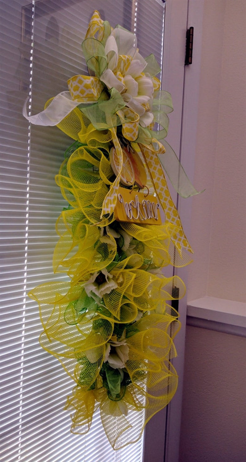 Lemons Door Wreath Inside Or Outside Ribbons Summer Swag Wreath Deco Mesh Swag Wreath Ready To Ship Great Wood Metal Sign Wreaths Wreaths Door Hangers Home Living Delage Com Br