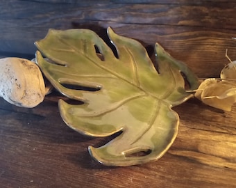 Leaf dish - Ceramic - Monstera