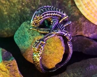 Xenomorph miniature, Xenomorph ring, Alien xenomorph, Alien movie, Alien ring