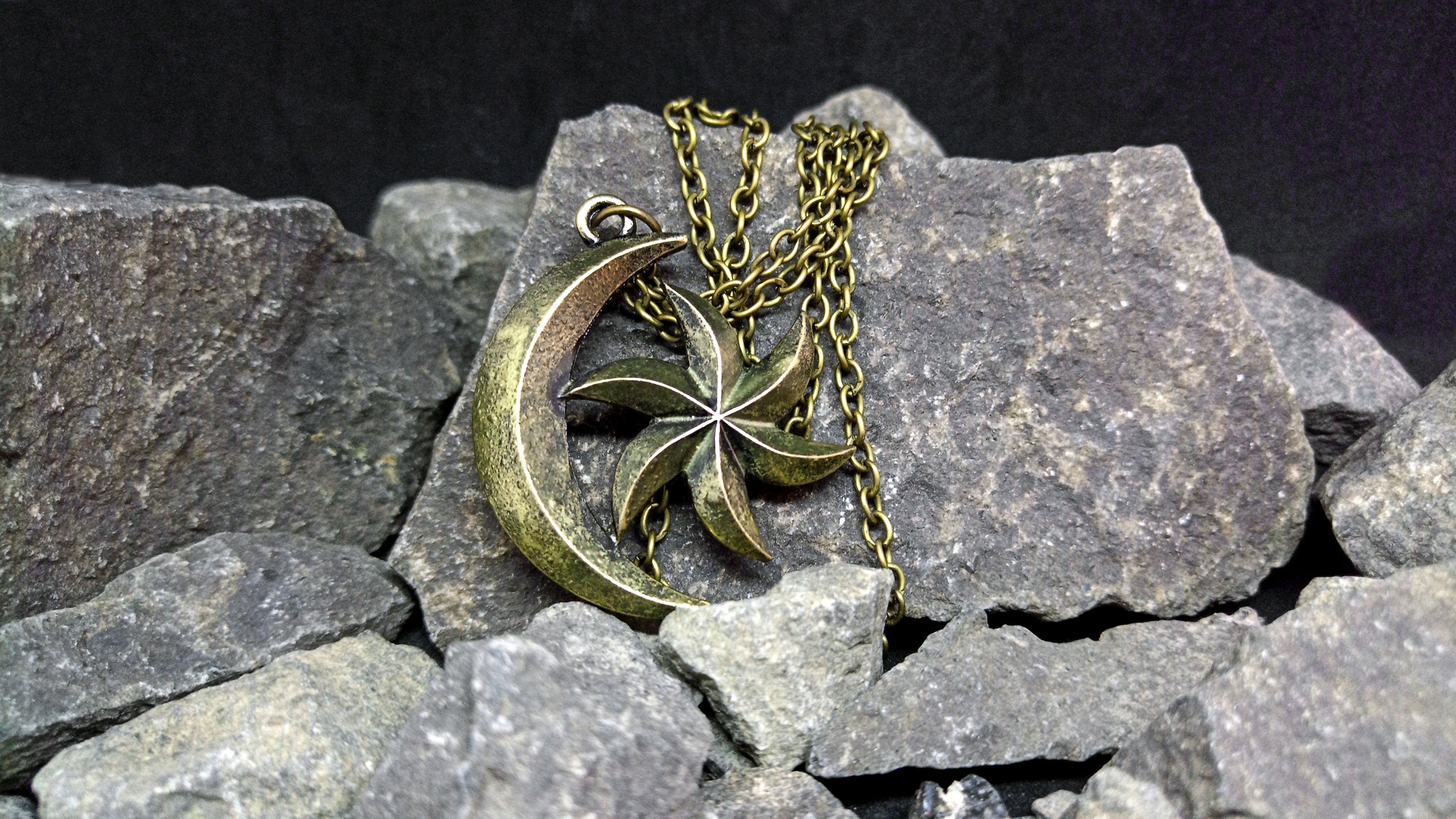 Elder Scrolls Skyrim Amulet of Azura Moon and Star Replica Etsy