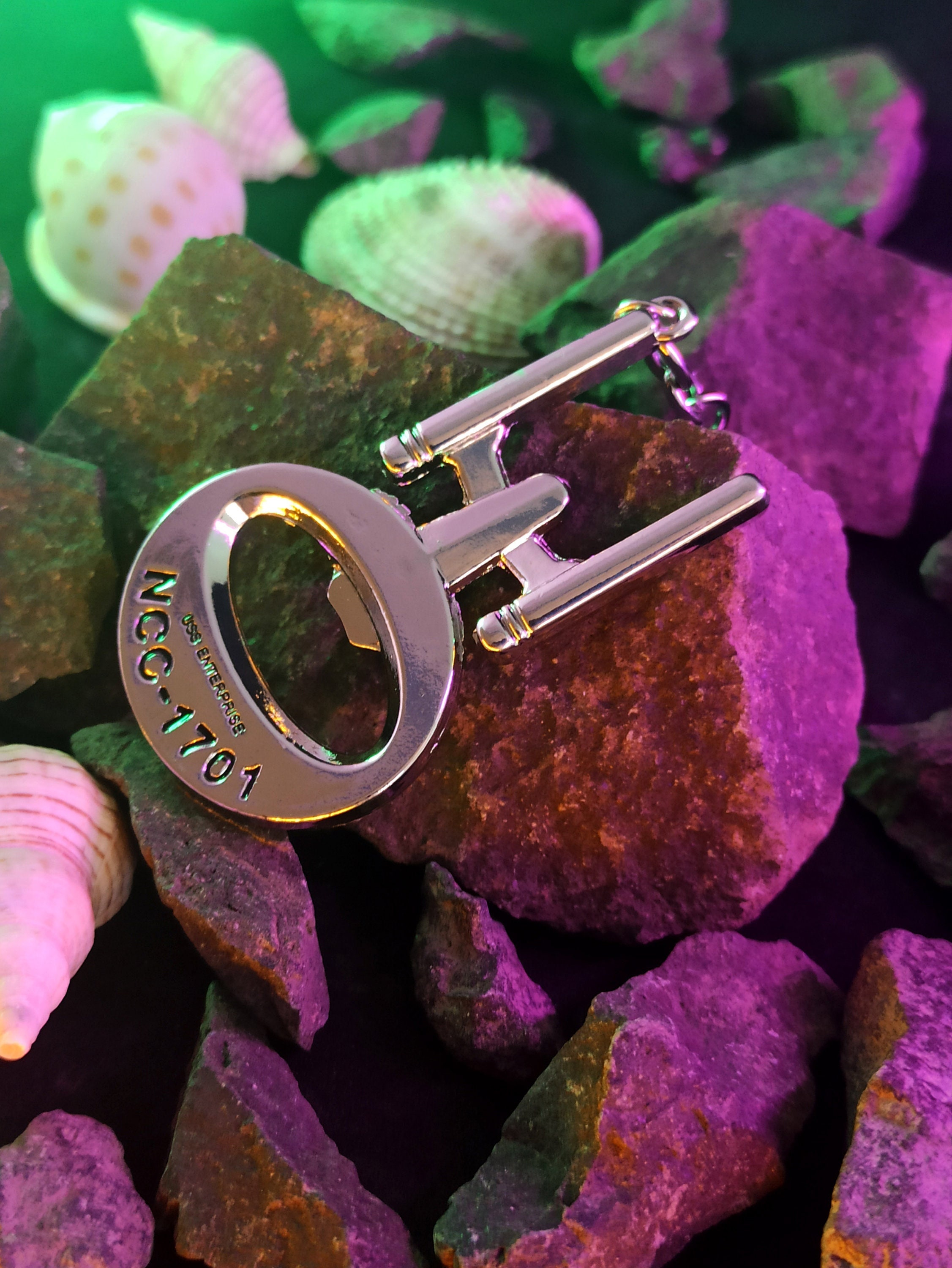 Star Trek U.S.S Enterprise NCC-1701 Alloy Key Chains Keychain Keyring Opener Star Trek U.S.S Enterprise NCC-1701 Alloy Key Chains Keychain Keyring Opener