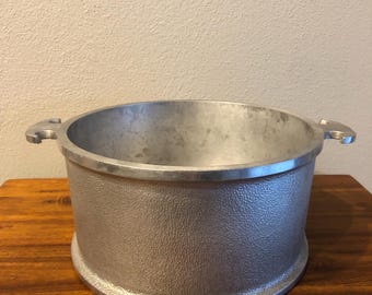 3 Quart Hammered Aluminum Guardian Ware Dutch Oven Roaster - No Lid