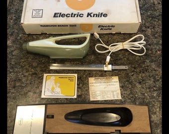 Vintage Avocado Green Hamilton Beach Scovill Electric Knife with Wall Mount - Works!
