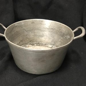 Cornwall Pewter Pot Middletown, Connecticut, USA 2-Handle Antique Vintage 7 3/4" Wide