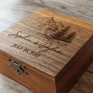 Personalized Wedding Ring Box, Wooden Ring Box with moss, Ring Bearer Box, Wedding Ring Holder, Custom Ring Box, Engagement Ring Box