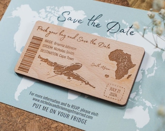 Imán para anunciar la fecha de tu boda en un destino paradisíaco • Imán de madera grabado con láser para viajes • Diseño de tarjeta de embarque de avión • Incluye tarjeta y sobre kraft