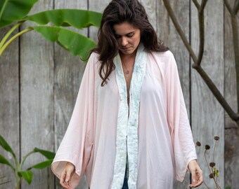 Kimono sostenible rosa