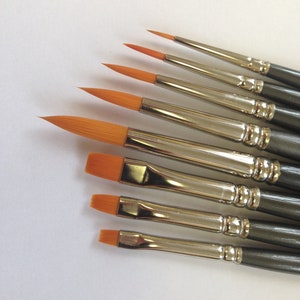 Modèle peinture pinceaux