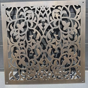 Rejillas de ventilación de latón macizo personalizadas: para suelo, pared y techo. Tamaños, diseños y acabados totalmente personalizables.