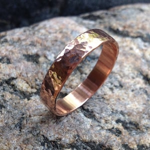 Gehamerde koperen ring niet gevernist 4 mm (5/32 in) breedte