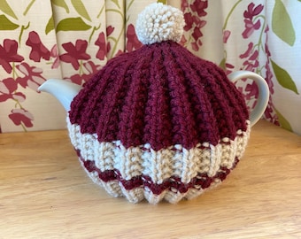 Traditional Hand Knitted Tea Cosy - 4 cup teapot