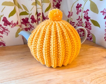 Traditional Hand Knitted Tea Cosy - 4 cup teapot