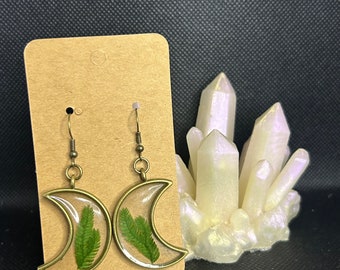 Boucles d'oreilles fleurs séchées et résine