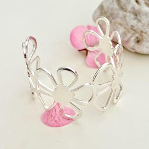 Flower Bangle in Sterling Silver