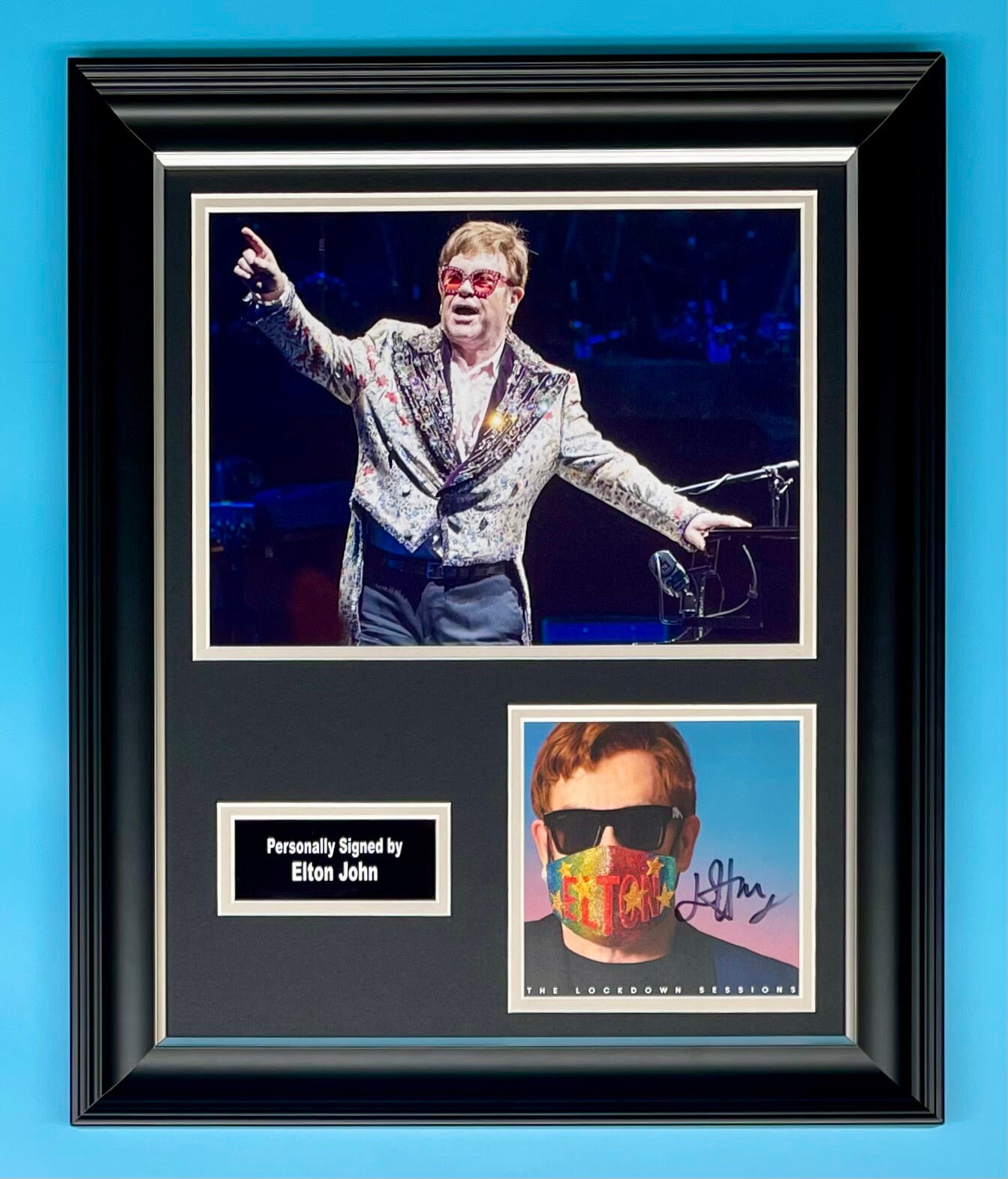レア　エルトンジョン 直筆サイン　写真　Elton John Yahoo!オークション -「エルトン.ジョン」(サイン) (記念品