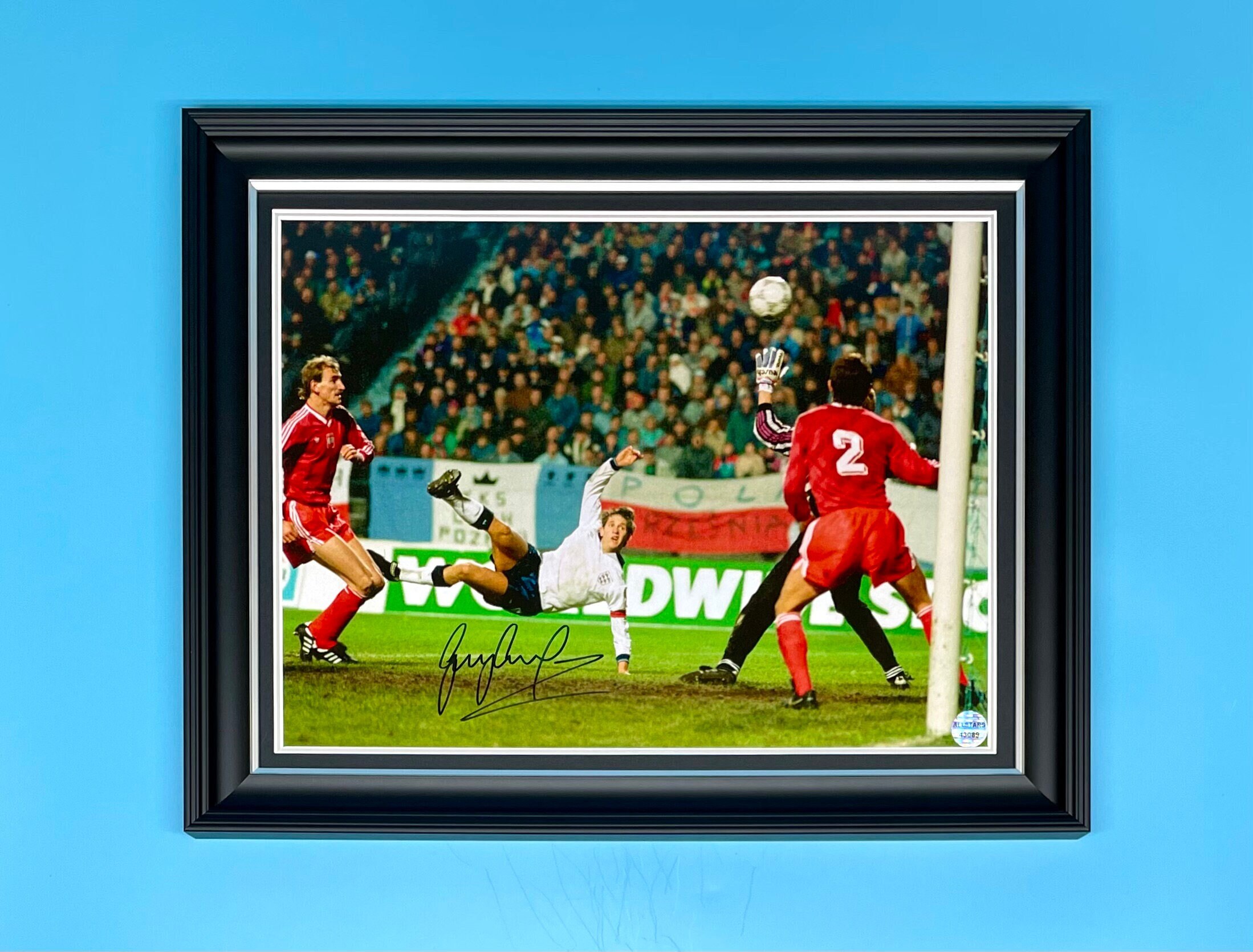 Gary Lineker Signed Photo In Luxury Handmade Wooden Frame & AFTAL Member COA Autograph Football Soccer Memorabilia Poster England World Cup