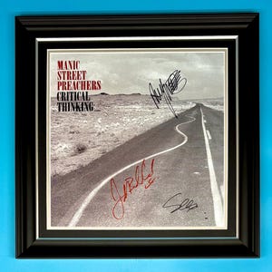 Manic Street Preachers Signed Photo In Luxury Handmade Wooden Frame & AFTAL Member COA Music Memorabilia Autograph Auto Poster