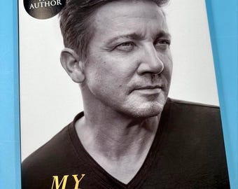 サイン入りジェレミー・レナー本「My Next Breath: A Memoir