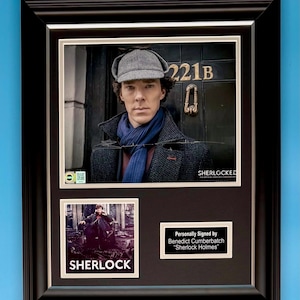 Benedict Cumberbatch Signed Photo In Luxury Handmade Wooden Frame & SWAU COA Sherlock Holmes Poster Movie Film TV Memorabilia Autograph Auto