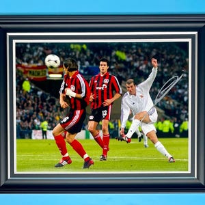 Zinedine Zidane Signed Photo In Luxury Handmade Wooden Frame & AFTAL Member COA Real Madrid Poster Football Soccer Memorabilia Autograph